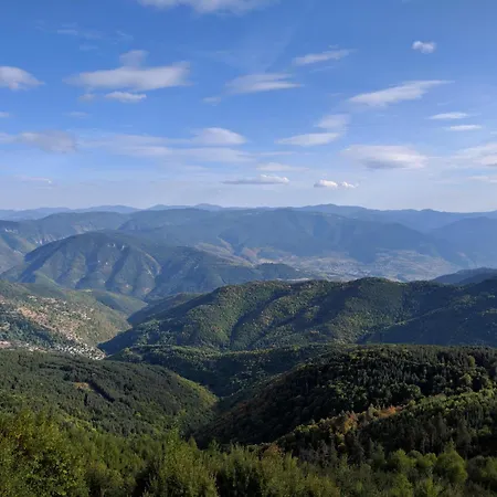 малка къщичка бяла черква Villa