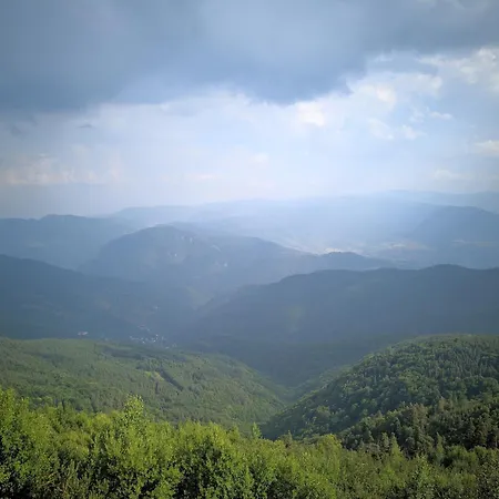 малка къщичка бяла черква Villa