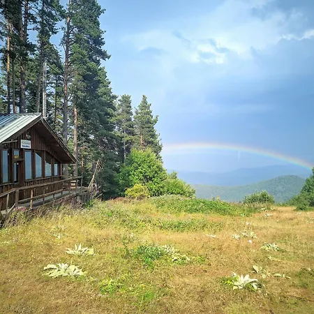 Villa малка къщичка бяла черква