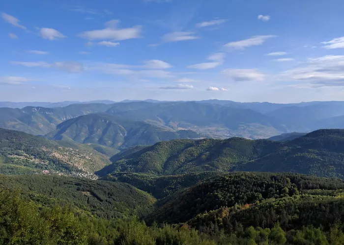 малка къщичка бяла черква Βίλα