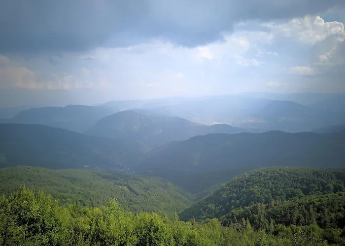 малка къщичка бяла черква Βίλα